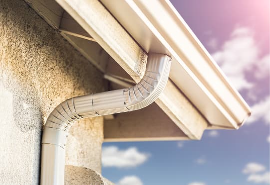 Seamless aluminum gutters